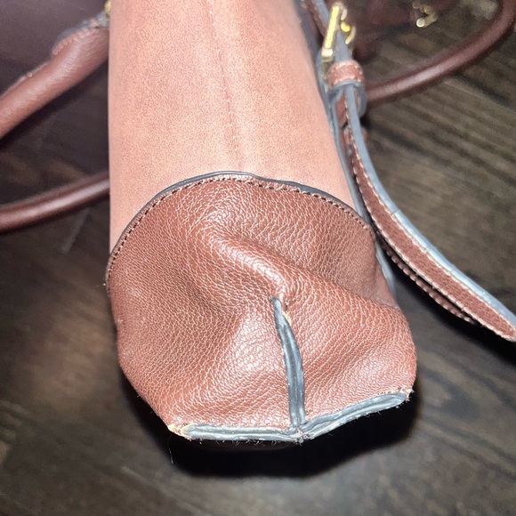 Michael Kors Brown Jet Set Bag/tote. Genuine leather with gold tone chain - Picture 9 of 16